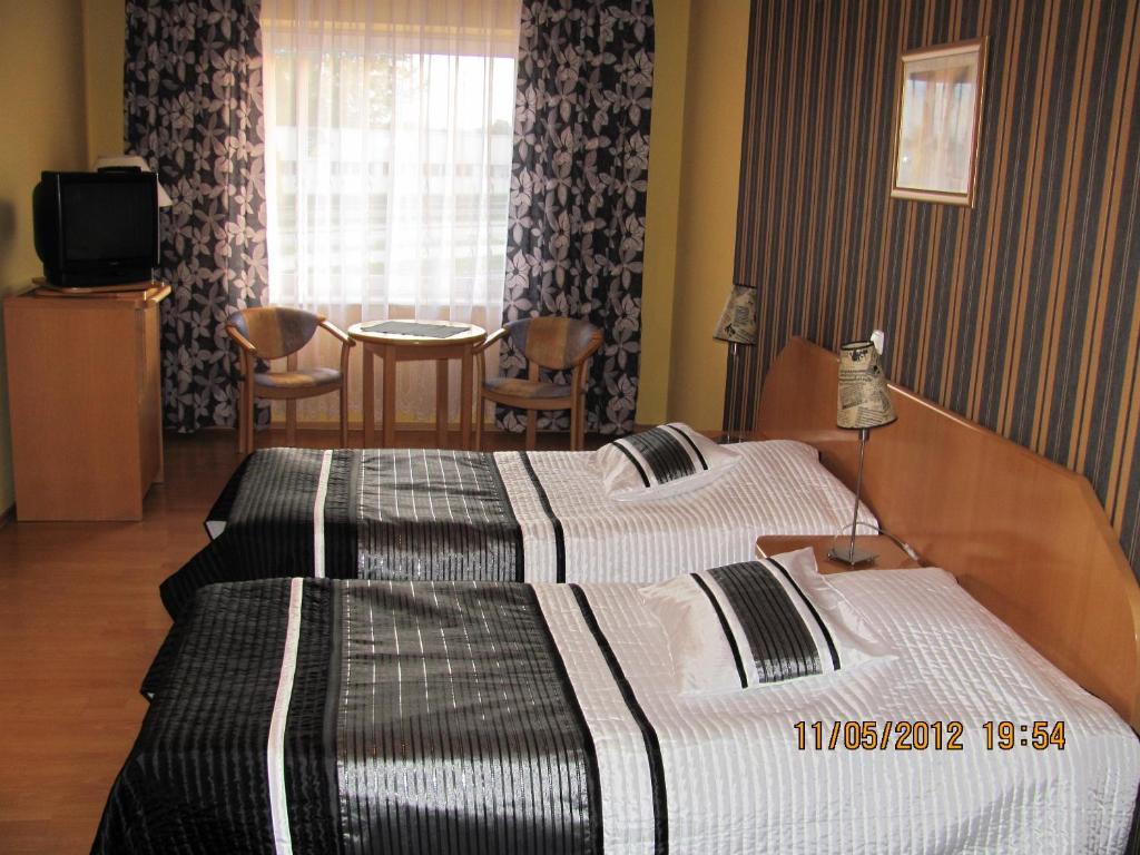 Hotel Gregor Pszczółki Ruang foto